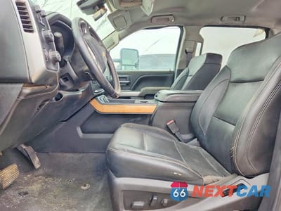 Zdjęcie 7 z 12 samochodu: 2019 CHEVROLET SILVERADO K3500 LTZ VIN:1GC4KXEY5KF154609 - miniatura