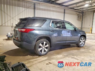 Trzecie zdjęcie samochodu z tyłu: 2019 CHEVROLET TRAVERSE LT VIN:1GNEVHKW2KJ119373 - miniatura