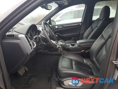 Zdjęcie 7 z 11 samochodu: 2012 PORSCHE CAYENNE S VIN:WP1AB2A26CLA41566 - miniatura