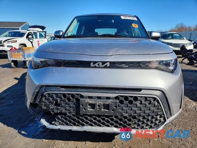 Piąte zdjęcie samochodu w środku: 2024 KIA SOUL LX VIN:KNDJ23AU3R7240021 - miniatura