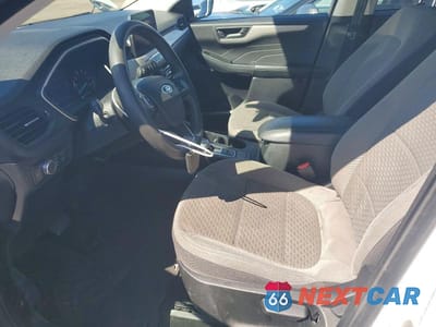 Zdjęcie 7 z 13 samochodu: 2022 FORD ESCAPE SE VIN:1FMCU9BZ8NUA24706 - miniatura