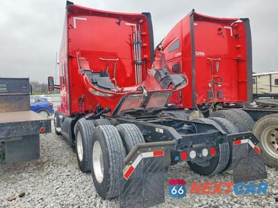 Trzecie zdjęcie samochodu z tyłu: 2022 KENWORTH T680 SEMI TRUCK VIN:1XKYD49X9NJ483718 - miniatura
