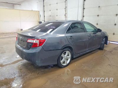 Trzecie zdjęcie samochodu z tyłu: 2014 TOYOTA CAMRY SE VIN:4T1BF1FK4EU336493 - miniatura