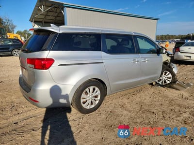 Trzecie zdjęcie samochodu z tyłu: 2016 KIA SEDONA LX VIN:KNDMB5C17G6112010 - miniatura