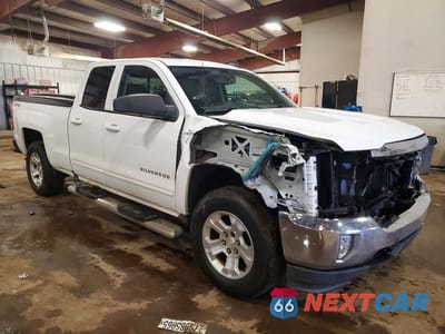 Czwarte zdjęcie samochodu z boku: 2016 CHEVROLET SILVERADO K1500 LT VIN:1GCVKREC0GZ346269 - miniatura
