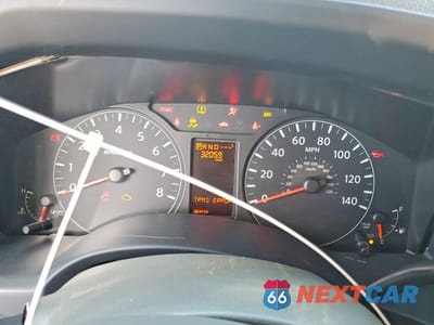 Zdjęcie 9 z 15 samochodu: 2020 NISSAN NV 3500 HD SV VIN:5BZBF0AA7LN851007 - miniatura