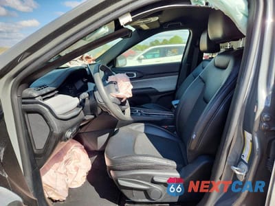 Zdjęcie 7 z 12 samochodu: 2024 JEEP COMPASS LATITUDE VIN:3C4NJDBN7RT607127 - miniatura