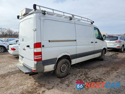 Trzecie zdjęcie samochodu z tyłu: 2014 MERCEDES BENZ SPRINTER 2500 VIN:WD3PE7DC2E5900576 - miniatura