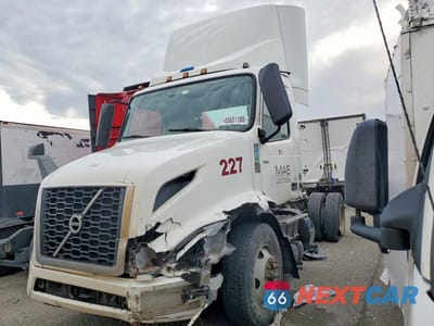 Drugie zdjęcie samochodu z przodu: 2022 VOLVO VNR SEMI TRUCK VIN:4V4W19EGXNN285547 - miniatura
