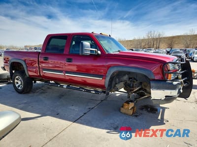 Czwarte zdjęcie samochodu z boku: 2006 CHEVROLET SILVERADO K2500 HEAVY DUTY VIN:1GCHK23216F123446 - miniatura