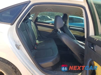 Zdjęcie 10 z 12 samochodu: 2015 VOLKSWAGEN PASSAT S VIN:1VWAS7A36FC013940 - miniatura