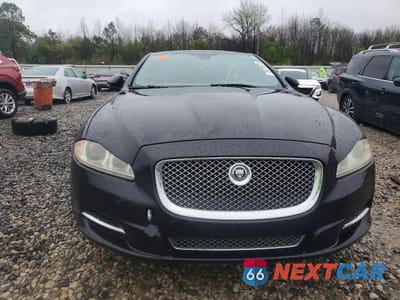 Piąte zdjęcie samochodu w środku: 2013 JAGUAR XJL SUPERCHARGED VIN:SAJWA2GE7DMV40031 - miniatura