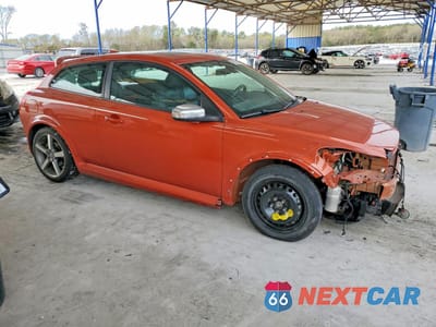 Czwarte zdjęcie samochodu z boku: 2011 VOLVO C30 T5 VIN:YV1672MK5B2199285 - miniatura