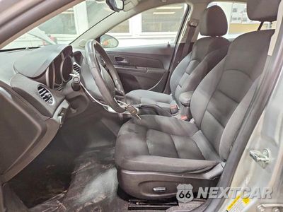 Zdjęcie 7 z 11 samochodu: 2016 CHEVROLET CRUZE LIMITED LT VIN:1G1PE5SB5G7115280 - miniatura