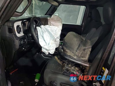 Zdjęcie 7 z 13 samochodu: 2025 JEEP WRANGLER SAHARA VIN:1C4PJXENXSW568619 - miniatura