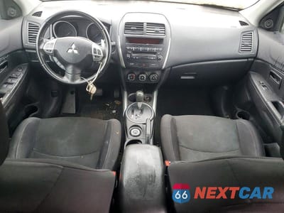 Zdjęcie 8 z 13 samochodu: 2013 MITSUBISHI OUTLANDER SPORT ES VIN:4A4AR3AU3DE006261 - miniatura