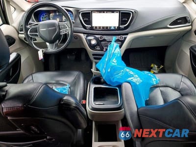 Zdjęcie 8 z 12 samochodu: 2022 CHRYSLER PACIFICA HYBRID TOURING L VIN:2C4RC1L76NR120976 - miniatura