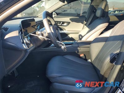 Zdjęcie 7 z 12 samochodu: 2024 MERCEDES-BENZ E 350 4MATIC VIN:W1KLF4HBXRA050197 - miniatura