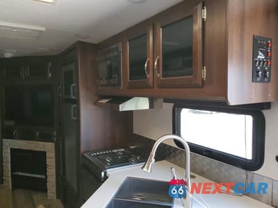 Zdjęcie 8 z 10 samochodu: 2019 JAYCO WHITE HAWK CAMPER VIN:1UJBJ0BS7K14A0313 - miniatura