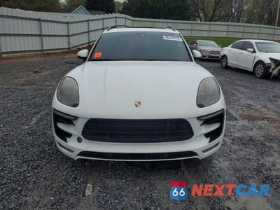 Piąte zdjęcie samochodu w środku: 2017 PORSCHE MACAN GTS VIN:WP1AG2A57HLB51688 - miniatura