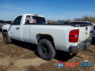 Drugie zdjęcie samochodu z przodu: 2011 CHEVROLET SILVERADO K1500 VIN:1GCNKPEA8BZ283708 - miniatura