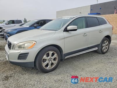 2013 VOLVO XC60 3.2 YV4952DL2D2381964 - główne zdjęcie licytacji z USA - miniatura