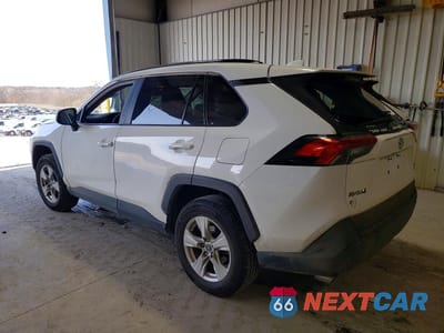 Drugie zdjęcie samochodu z przodu: 2020 TOYOTA RAV4 XLE VIN:2T3P1RFV6LW126012 - miniatura