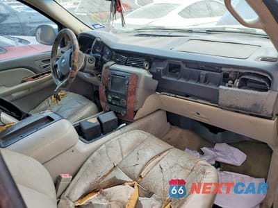 Zdjęcie 8 z 12 samochodu: 2007 CHEVROLET AVALANCHE C1500 VIN:3GNEC12047G275500 - miniatura