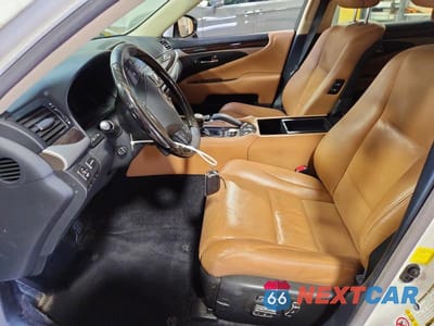 Zdjęcie 7 z 12 samochodu: 2017 LEXUS LS 460 BASE VIN:JTHCL5EF6H5028610 - miniatura