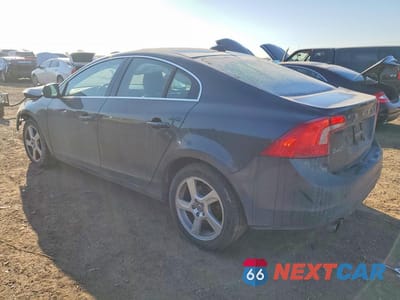 Drugie zdjęcie samochodu z przodu: 2013 VOLVO S60 T5 VIN:YV1612FH6D2174904 - miniatura