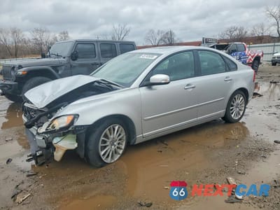 2011 VOLVO S40 T5 YV1672MS9B2542390 - główne zdjęcie licytacji z USA - miniatura