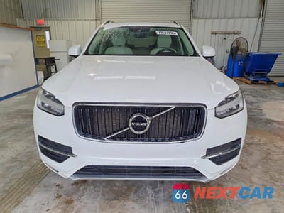 Piąte zdjęcie samochodu w środku: 2019 VOLVO XC90 T6 MOMENTUM VIN:YV4A22PKXK1472606 - miniatura