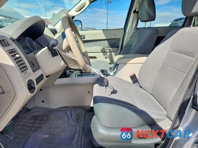 Zdjęcie 7 z 13 samochodu: 2009 FORD ESCAPE HYBRID VIN:1FMCU49339KA91820 - miniatura