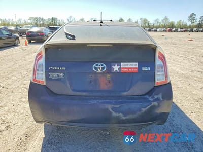Zdjęcie 6 z 12 samochodu: 2013 TOYOTA PRIUS TWO VIN:JTDKN3DU5D1644442 - miniatura