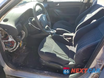 Zdjęcie 7 z 14 samochodu: 1998 VOLKSWAGEN PASSAT GLS VIN:WVWMA63B0WE163032 - miniatura