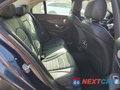 Zdjęcie 10 z 12 samochodu: 2015 MERCEDES-BENZ C 300 VIN:55SWF4JB5FU070988 - miniatura