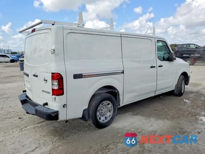 Trzecie zdjęcie samochodu z tyłu: 2017 NISSAN NV 1500 S VIN:1N6BF0KY7HN810294 - miniatura