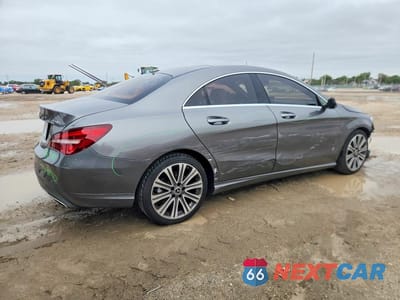 Trzecie zdjęcie samochodu z tyłu: 2019 MERCEDES-BENZ CLA 250 4MATIC VIN:WDDSJ4GB3KN714317 - miniatura