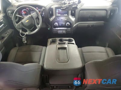 Zdjęcie 8 z 12 samochodu: 2022 CHEVROLET SILVERADO K1500 CUSTOM VIN:1GCPDBEK1NZ582167 - miniatura