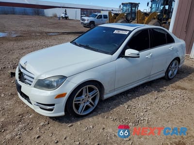 2012 MERCEDES-BENZ C 300 4MATIC WDDGF8BB0CR225230 - główne zdjęcie licytacji z USA - miniatura