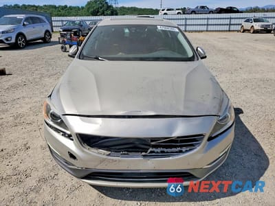 Piąte zdjęcie samochodu w środku: 2017 VOLVO S60 PLATINUM VIN:LYV402HM3HB143706 - miniatura