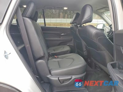 Zdjęcie 11 z 12 samochodu: 2024 TOYOTA GRAND HIGHLANDER XLE VIN:5TDAAAB5XRS054030 - miniatura