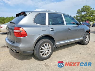 Trzecie zdjęcie samochodu z tyłu: 2008 PORSCHE CAYENNE VIN:WP1AA29P28LA29229 - miniatura