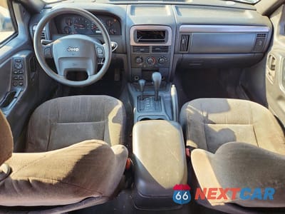 Zdjęcie 8 z 12 samochodu: 2001 JEEP GRAND CHEROKEE LAREDO VIN:1J4GW48S31C518480 - miniatura