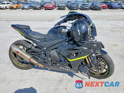 2023 SUZUKI GSX-R1000 JS1DM11B5P7100361 - główne zdjęcie licytacji z USA - miniatura