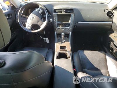Zdjęcie 8 z 11 samochodu: 2012 LEXS IS VIN:JTHCF5C26C5054513 - miniatura