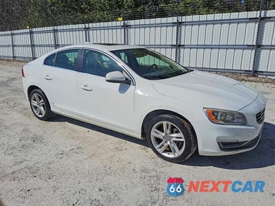 Czwarte zdjęcie samochodu z boku: 2014 VOLVO S60 T5 VIN:YV1612FS0E2277426 - miniatura