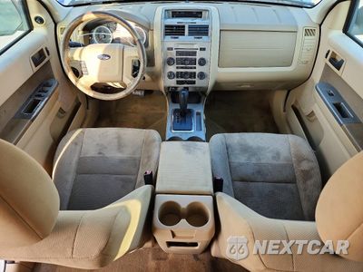 Zdjęcie 8 z 13 samochodu: 2009 FORD ESCAPE XLT VIN:1FMCU93G09KA61599 - miniatura