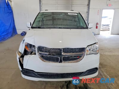 Piąte zdjęcie samochodu w środku: 2016 DODGE GRAND CARAVAN SXT VIN:2C4RDGCG2GR395554 - miniatura