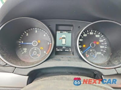 Zdjęcie 9 z 12 samochodu: 2010 VOLKSWAGEN GOLF VIN:WVWNM9AJ0AW292558 - miniatura